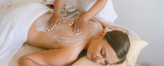 Hydrating-Moisturizing-Milk-Massage-1